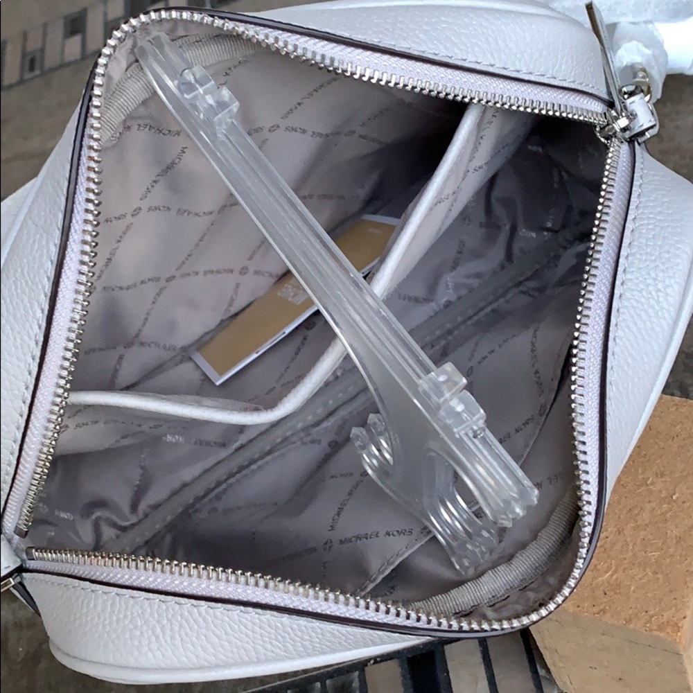 MICHAEL KORS FULTON LG EW CROSSBODY - Picture 6 of 16